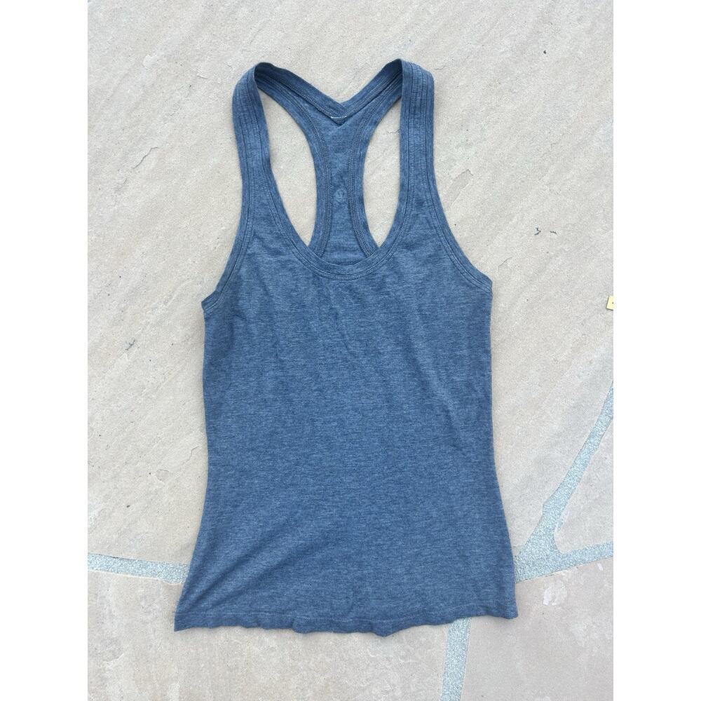 Lululemon Racerback Tank Top in Heather Gray Woman Size XS No Size Dot